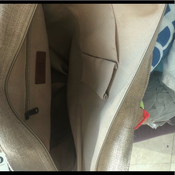 EMBELLISHED BAG WITH TASSEL - Picture 5 of 8